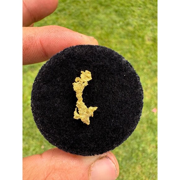 California Native Gold Crystal - 0.94 grams - Picture 2 of 6